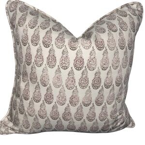 2 ZAK AND FOX TIBETANO DESIGNER PILLOWS